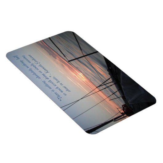 ボートのまわりに磁石の中で粉々 マグネット (右側)