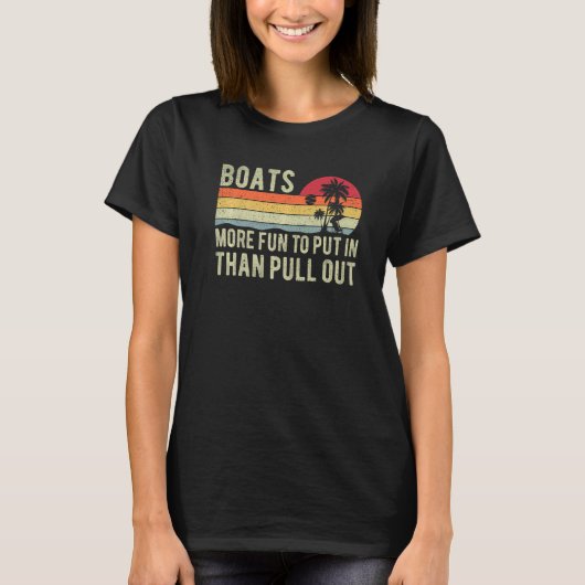 ボートのキャビンCaptaiを引き出すよりも入れるおもしろい Tシャツ (正面)