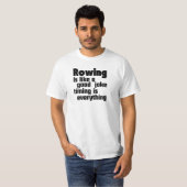 ボートは良い冗談のようなもので、タイミングは全てである Tシャツ (正面フル)