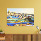 ボートは魚釣りのために準備されている、 キャンバスプリント (インサイチュ (リビング))