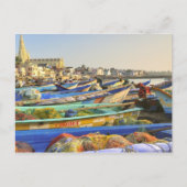 ボートは魚釣りのために準備されている、 ポストカード (正面)