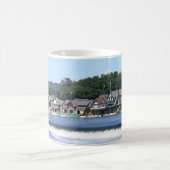 ボートハウスの列 コーヒーマグカップ (中央)