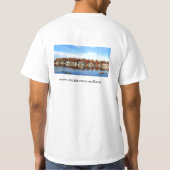 ボートハウスの列、フィラデルヒィアPA -日夜 Tシャツ (裏面)