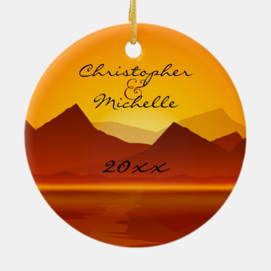 ボートパーソナライズされたカップル山の愛オーナメント セラミックオーナメント (裏面)