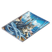 ボートロープの上のタビーネコ ノートブック (左側)