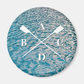 ボート交差したオールのモノグラムイニシャル水 マグネット (正面)