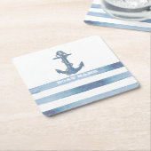 ボート航海の名、いかり、ロープ、ライトブルーのストライプ スクエアペーパーコースター (アングル)