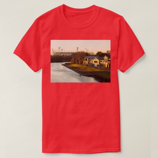 ボート・ハウス付きMCG Tシャツ (デザイン正面)