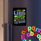 ボードの使い方を知っている女の子 – Dart マグネット