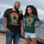 ボードザシップレトロ誕生日クルーズ Tシャツ<br><div class="desc">このデザインはパーソナライズされた、写真や文字を変更して提供される領域にあってもよい。またカスタマイズは、このテンプレートをカスタマイズしクリックて、を選択してさらに背景の色を削除または変更したり、文字を追加したり、文字の色またはスタイルを変更したり、文字のみのデザインの画像を削除したりすることで可能です。このもし商品はデザインを別の商品に移すオプションがあり、必要に応じてデザインを調整しもして下さい。colorflowcreations@gmail.comで連絡は、このデザインを別の製品で使用するもしか、デザインのサポートが必要な場合は、ページの上部にあるチャットオプションを使用する。www.facebook.com/colorflowcreations、www.instagram.com/colorflowcreations、www.twitter.com/colorflowart、後を追およびwww.pinterest.com/colorflowcreationsで自分のデザインや自分の情報を見る。</div>