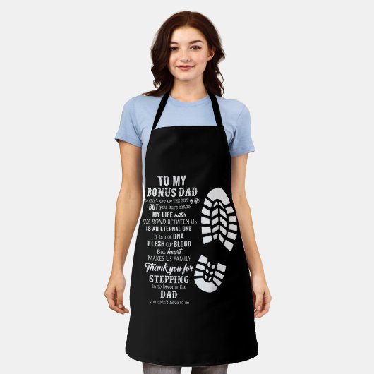 ボーナスパパ父の日の贈り物Stepdad for Daught エプロン (着用した状態)