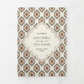 ボーホアイボリー ベージュ イカット フォト コラージュ インドの結婚式 三つ折り招待状 (カバー)