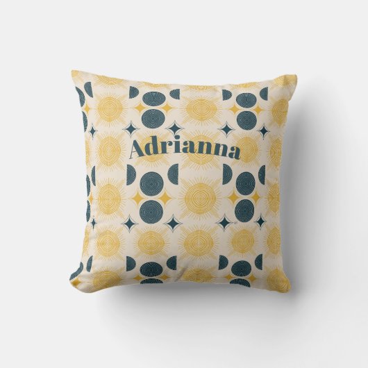 ボーホサンムーンスターズブルーパーソナライズされたイエロー クッション (正面)