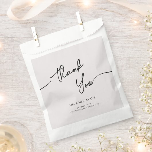 ボーホーウェディングのためのギフトバッグ フェイバーバッグ (クリップ留めされた状態)