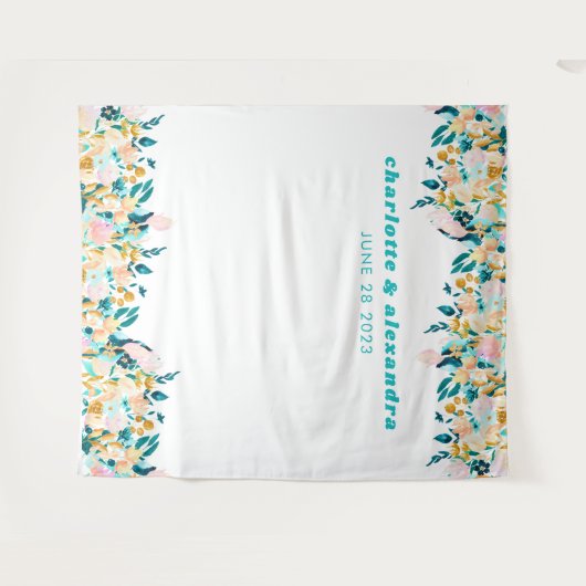 ボーホー ティールブルー ゴールドの水彩花のウェディング タペストリー (正面(横))