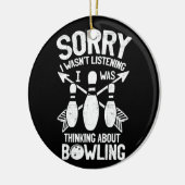 ボーリングアクセサリー申し訳ありませんがボールボウリングをする人、 クリケットの投手転が セラミックオーナメント (左)