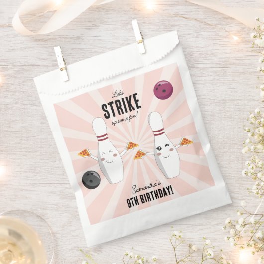 ボーリングピザストライクアップいくつかのおもしろい子供の誕生日 フェイバーバッグ (クリップ留めされた状態)