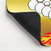 ボーリングピンとボール(STRIKEOLOGIST) マウスパッド (コーナー)