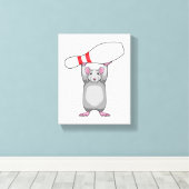 ボーリングピンを使用したボーリングでのマウス キャンバスプリント (インサイチュ (ウッドフロア))