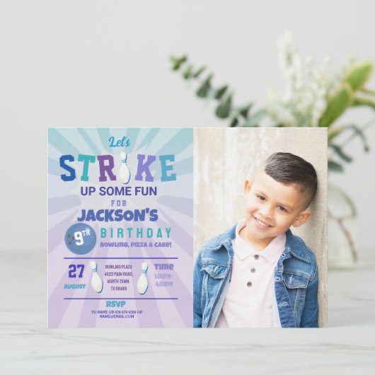 ボーリングブルーストライクフォトボウルボーイズ誕生日 招待状 (スタンド正面)