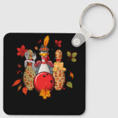 ボーリング3ピンサンクスギビングボウリングをする人、 クリケットの投手ターキーピル キーホルダー (裏面)