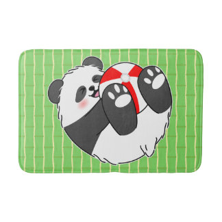 ボールで遊ぶかわいい赤ちゃんパンダ バスマット