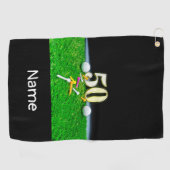 ボールとティーを持つゴルファーの50歳のゴルフ誕生日 ゴルフタオル (横)