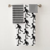 ボールと黒の灰色のを持つサッカーストライプ選手 バスタオルセット (インサイチュ)