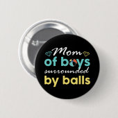 ボールに囲まれた男の子おもしろいの母の日 缶バッジ (正面&裏面)