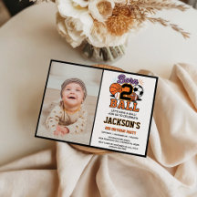 ボールに生まれて スポーツテーマの男の子の2歳の誕生日パーティー