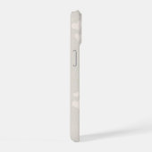 ボールを持ったキュートなキャバリエの王チャールズ・トリコラー iPhone 15ケース (右側面)