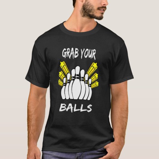 ボールを掴むボーリング路地アパレルおもしろいボーリング Tシャツ (正面)
