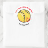 ボールソフトボールのバレンタインデーにステッカーを持っている ラウンドシール (バッグ)