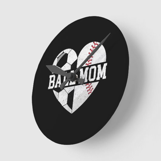 ボール母シャツハートおもしろいサッカーママ ラウンド壁時計 (傾斜)