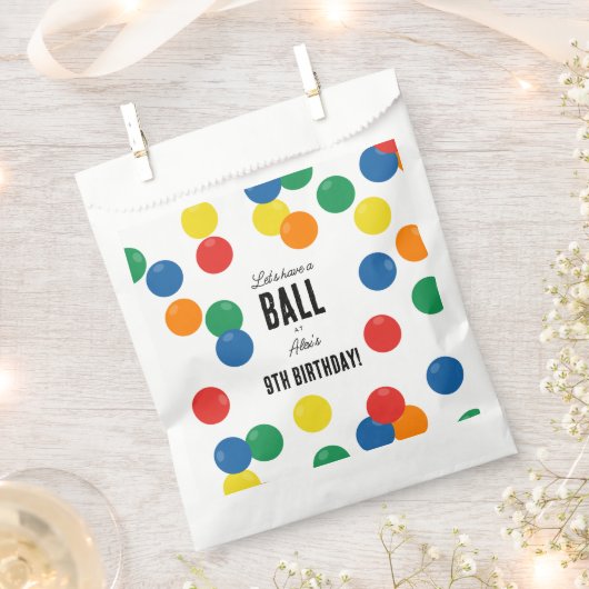 ボール誕生日パーティカラフルを開こう フェイバーバッグ (クリップ留めされた状態)
