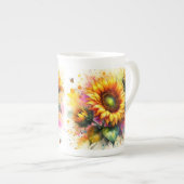 ボーン中国 – ヒマワリ ボーンチャイナマグカップ (正面右)