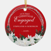 ポインセチアフローラ私たちの初めてのクリスマス 婚約した セラミックオーナメント (正面)