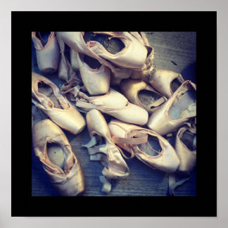 ポインテシューポスター12" x 12" ポスター