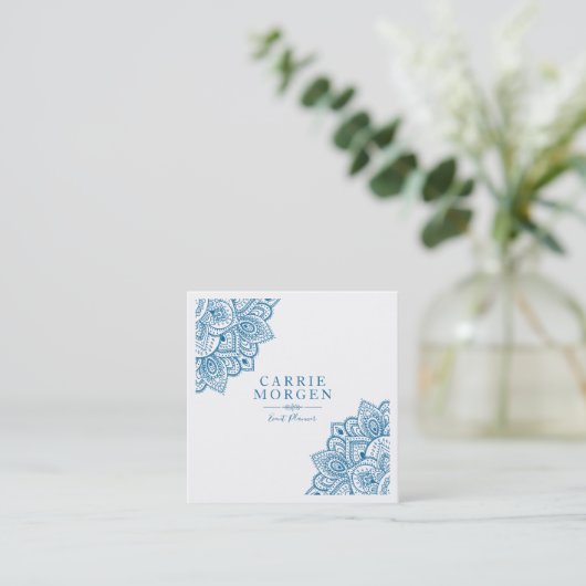 ポウエダーブルー華美トライバルマンダルコーナーフレーム スクエア名刺 (スタンド正面)