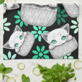 ポケットからよくはしゃぐかわいい猫 キッチンタオル (折り畳み)