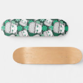 ポケットからよくはしゃぐかわいい猫 スケートボード (横)