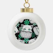 ポケットからよくはしゃぐかわいい猫 セラミックボールオーナメント (正面)