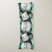 ポケットからよくはしゃぐかわいい猫 ボディピロー (正面縦)