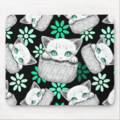 ポケットからよくはしゃぐかわいい猫 マウスパッド (正面)