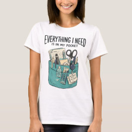 ポケットに必要なものは全て揃ってる 看護師Tシャツ Tシャツ