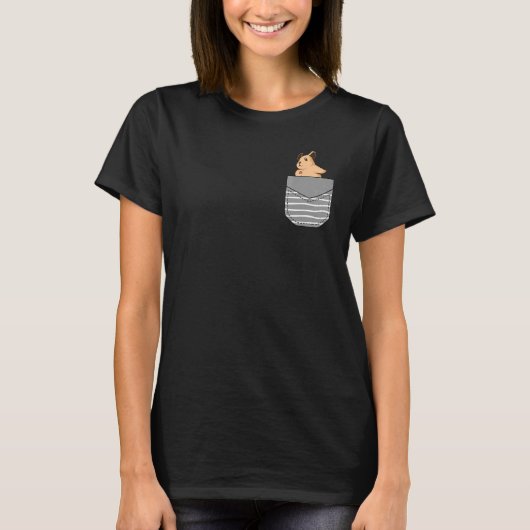 ポケットの中のかわいいローラースケートハムスター Tシャツ (正面)