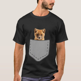 ポケットの中のかわいい松鼠 Tシャツ
