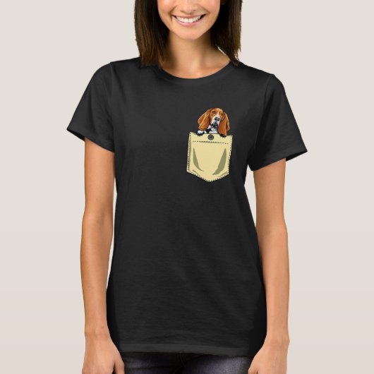 ポケットの子犬の中の犬 Tシャツ (正面)