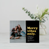 ポジティブな気持ちだけのレトロなブラックゴールドのクリスマス 箔シーズンポストカード (立ち正面)