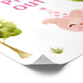 ポスターを張り出す。ピンクファーム動物の誕生日 ポスター (角)